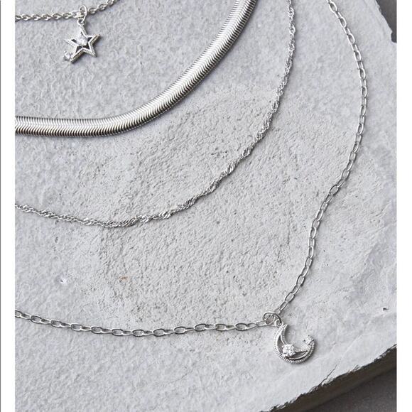 NWT American Eagle Silver Tone Layered Necklace - Picture 2 of 5